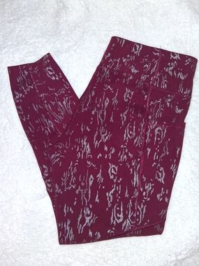 Avia Maroon Leggings with Silver Metallic Pattern